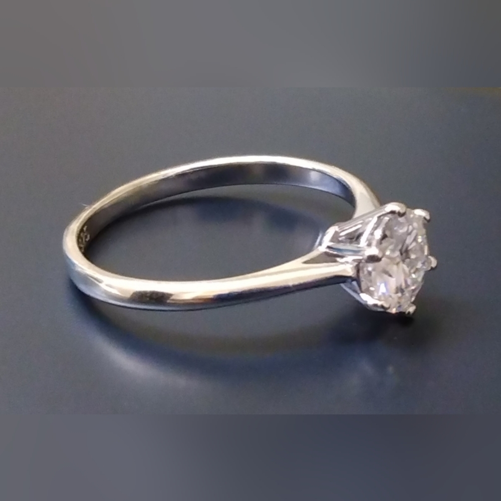 Genuine Women's 1ct Moissanite .925‎ Wedding Rings